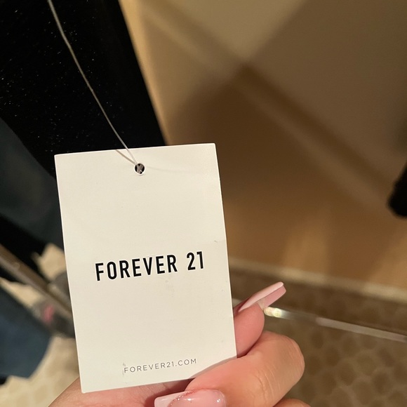 Forever 21 midi slit skirt - Picture 4 of 7